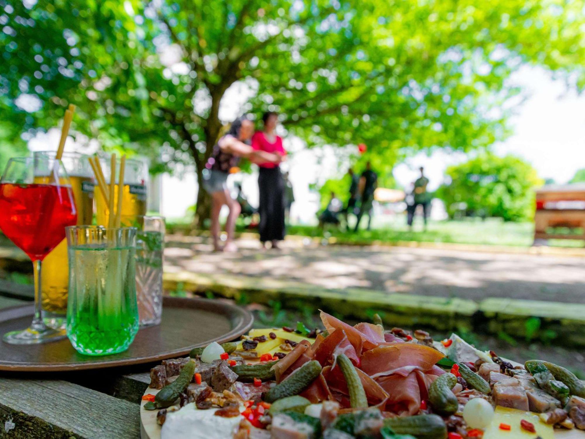 Greet Hotel Beaune Beaune  Zewnętrze zdjęcie